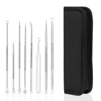 Zestaw narzędzi do usuwania zaskórników w etui